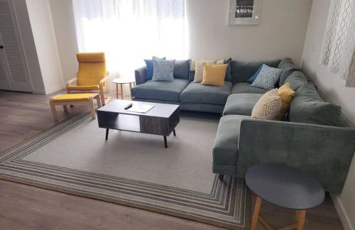 Mid-century rural ranch house minutes to the strip - Foto 2