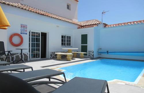 LAS ROSAS by RENTMEDANO Stunning luxury Chocolate Box villa with private heated pool & wifi - Foto 15