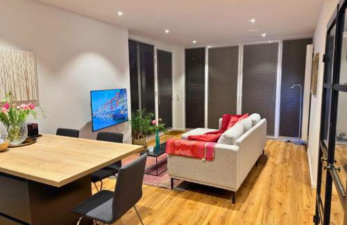 Top Apartment in Kranenburg - central & quiet - terrace and large windows - incl parking, fast WiFi, Box-Spring bed, washer & dryer, Netflix - Foto 11