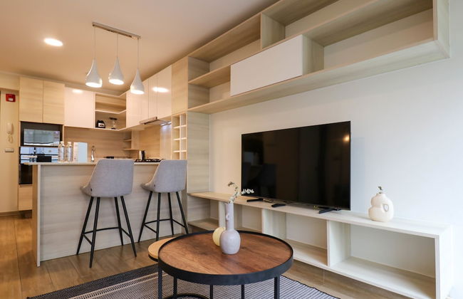 Perfect 1BR With Balcony in Luxurious Building - Foto 32