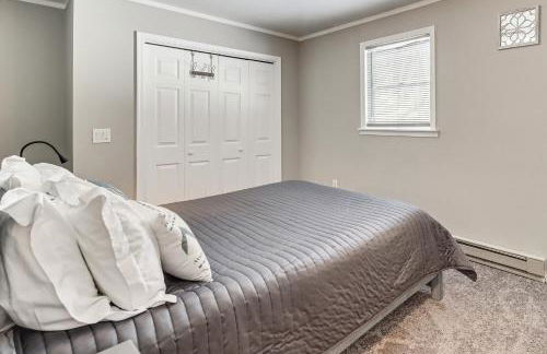 4 Mi to Camelback! Group-Friendly Poconos Cabin - Foto 22