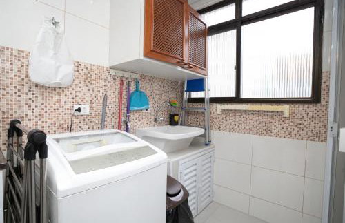 Apartamento Praia do Tombo Guarujá 120m do mar - Foto 45