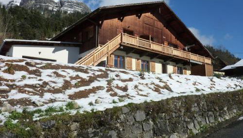 Premier étage d'une ferme rénovée - Foto 2