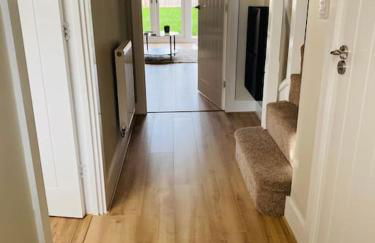 Stylish 3 Bed Semi Trentham Stoke on Trent - Foto 29