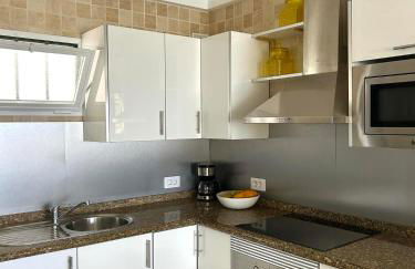 Sunny Corner, delux apartment vista mar and pool - Photo 17