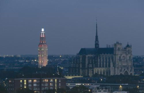 Aux Trompettes Violettes - Foto 45