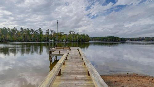 La La Lakehouse Sleeps 6 - Foto 1