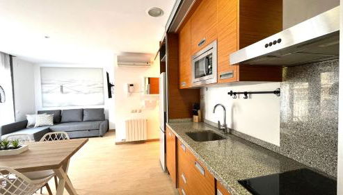 Dúplex 2 hab con terraza by Prestigi - Photo 4