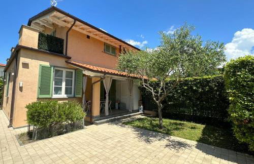 La casa di Elena Versilia - Two Apartments - Foto 1