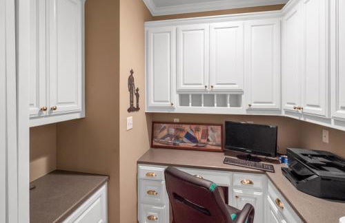 Luxury 5 Acre Private Estate on Lake Ray Roberts - Foto 38