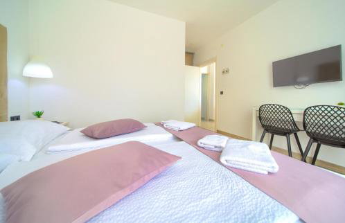 Villa LUMINOSA with outdoor and indoor pool and sauna - Foto 2