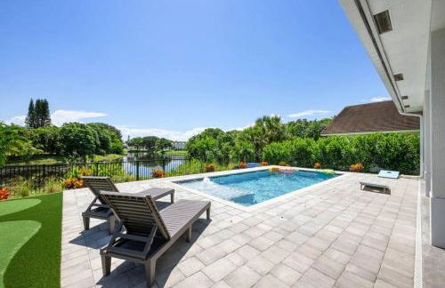 Mini Golf Course*Heated Saltwater Pool*Lakeview! - Foto 13