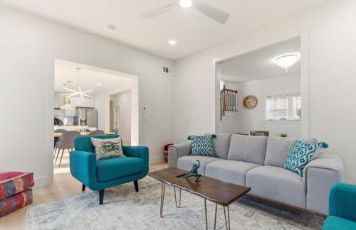 NEW! Gated, Secure, Modern, Beauriful 6 bdr, 4 bth, Near Everything - Foto 38