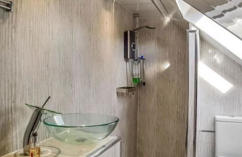 The Golden Crown - Foto 22