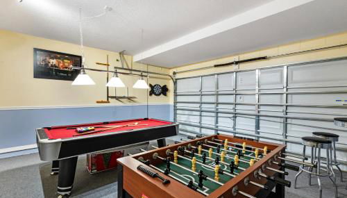 Extended Pool Deck - South Facing - Pool & Spa - Game Room - Family Friendly - Nr Disney - Foto 2, Game Room