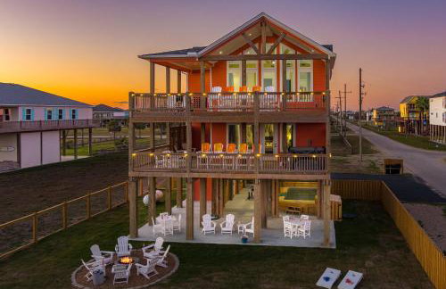 Luxury Beachfront l Private Hot Tub, Pool, & 2 Arcade Games - Foto 4