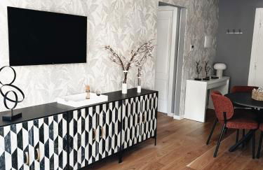 Twentythree Luxury Apartment - Photo 2