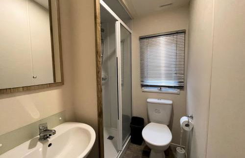 Cosy 3BR Getaway in Beautiful Country Park - Pass the Keys - Foto 14