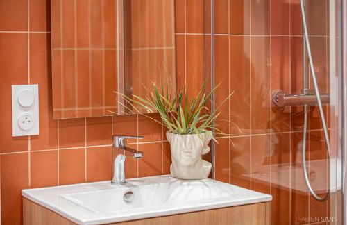 Le Dalmatie - Sauna - Jacuzzi - Clim - Gare SNCF - Photo 18