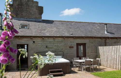 Tower Barn Cottage, Castle Carrock, a luxurious characterful cottage with hot tub and views - Foto 1