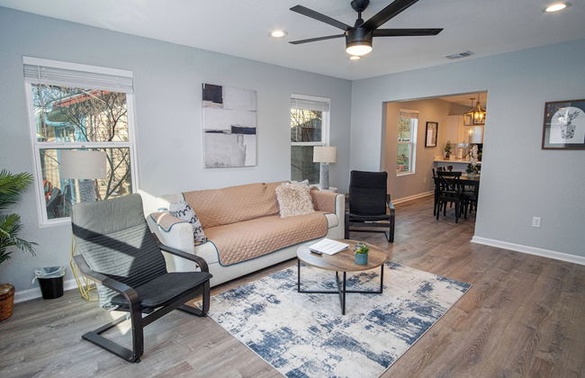 Adorable 4BR 2BA Close to Riverwalk and Downtown - Foto 14