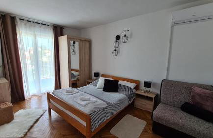 Apartments Solis, 50 m from the sea - Jakišnica - Photo 25