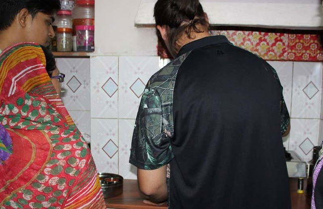 Cours de cuisine et repas avec une famille indienne - Photo 1
