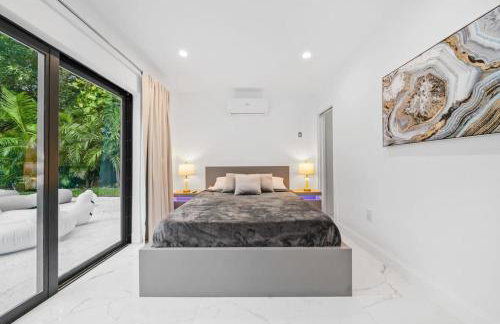 Luxury Villa Azure with Heated Pool 20 minutes to Beach - Foto 34