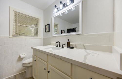 Spacious 5 Bed Home with Massage Chair and Futsball Table - Foto 13