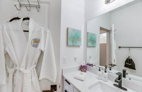 Pet-Friendly Lake LBJ Retreat with Deck and Hot Tub! - Foto 19