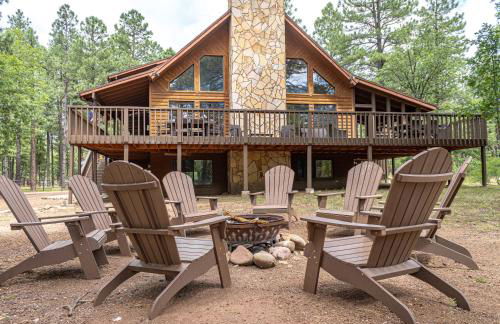 The Lodge Large Cabin, 17 Acres, Playground, Forest Access - Foto 6