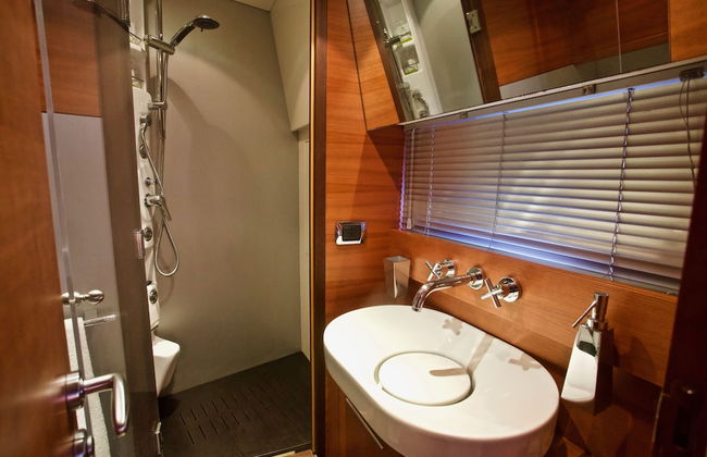 Italy Luxury Yacht Charter - Photo 36