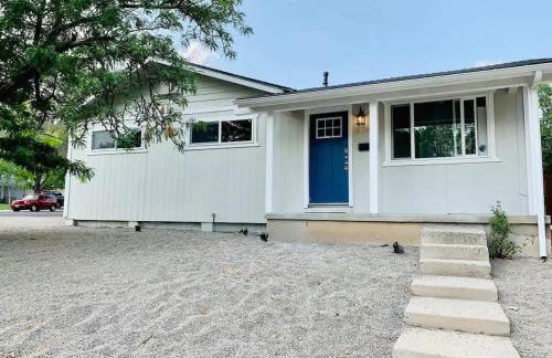 Reno Retreat 3 King Beds by Casinos and University - Foto 3