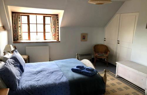 Pilgrims - Traditional flint cottage with open fire - Foto 11