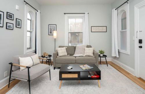 Jennifer's Stylish & Modern Broadway Getaway - Foto 2