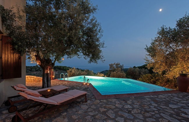 Poikilma Alonissos Villas - Foto 24