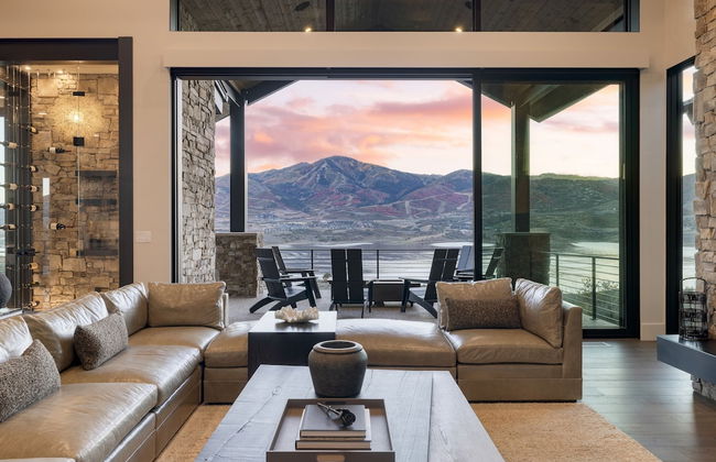 Reflection by Avantstay Sleeps 18 Lake Views Hot Tub Game Room - Foto 16