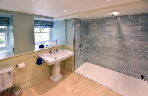 Grade II Listed 17th-Century Rectory in Cornwall - Photo 28