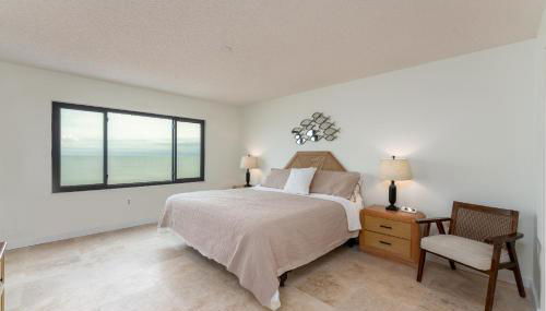 Luxury, Direct Oceanfront Unit and Balcony, Southeast Corner, Heated Pool, Garage Parking - Foto 4
