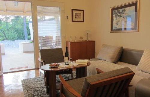 Holiday Home Lujo - Photo 31