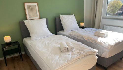 Firmen und Gruppen willkommen - 3 Schlafzimmer, luxuriöse Einzelbetten, Nahe Ulm - Foto 4