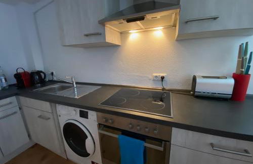 Dachau Altstadt Apartment mit Küche für bis zu 6 Gäste nahe Schloss und ÖPNV - Foto 14