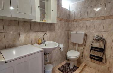 Eva's House, Cozy Apartment in Traditional Village - Foto 21