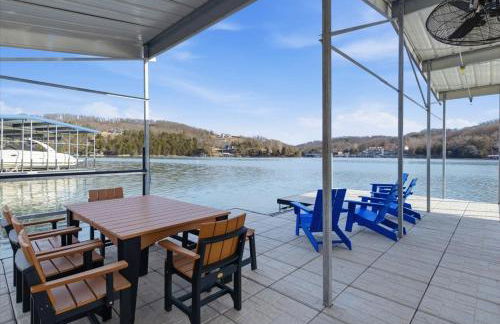 Modern Lakefront Escape | The Twelve - Foto 50