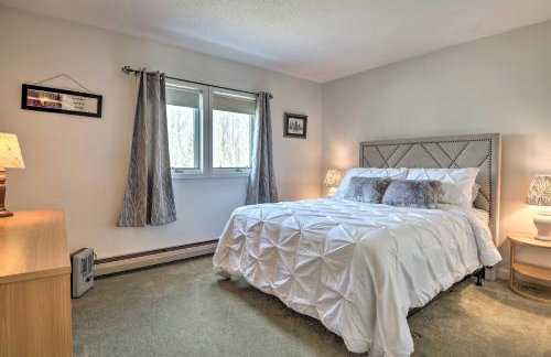 Updated Condo Next to Burke Mountain Bike Trails! - Foto 15