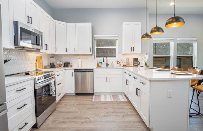 Inviting 4br/2ba Near Downtown & Riverwalk - Foto 13