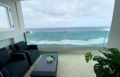 Hermoso Edificio Frente al Mar, a pie de Playa y hermosas vistas - Photo 19