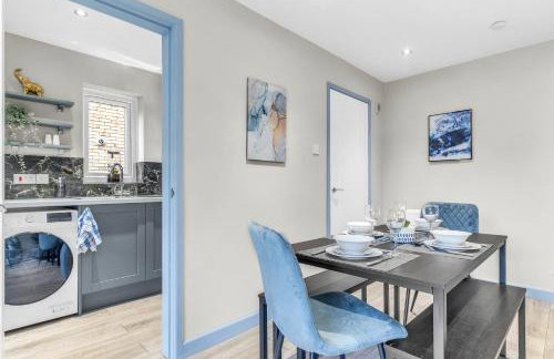 MK 2-Bedroom Contractor's Gem, 5 beds, sleeps 6, free parking - Foto 26