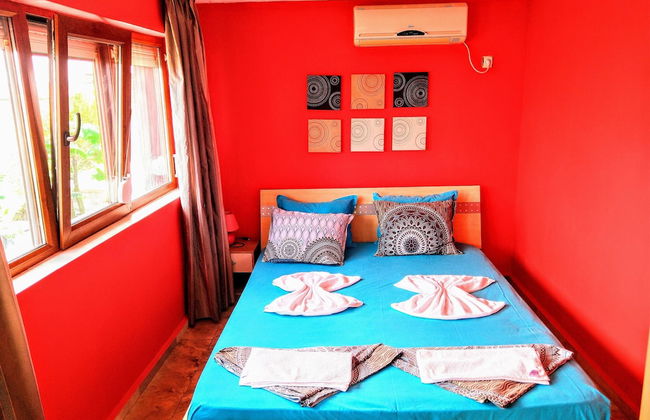 Sea Marble Villa Apartments - Photo 1