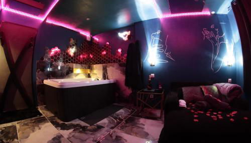 Le Confidentiel -Love Room, marbres, jeux, jacuzzi - Foto 3